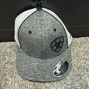 Ariat FlexFit Snapback hat